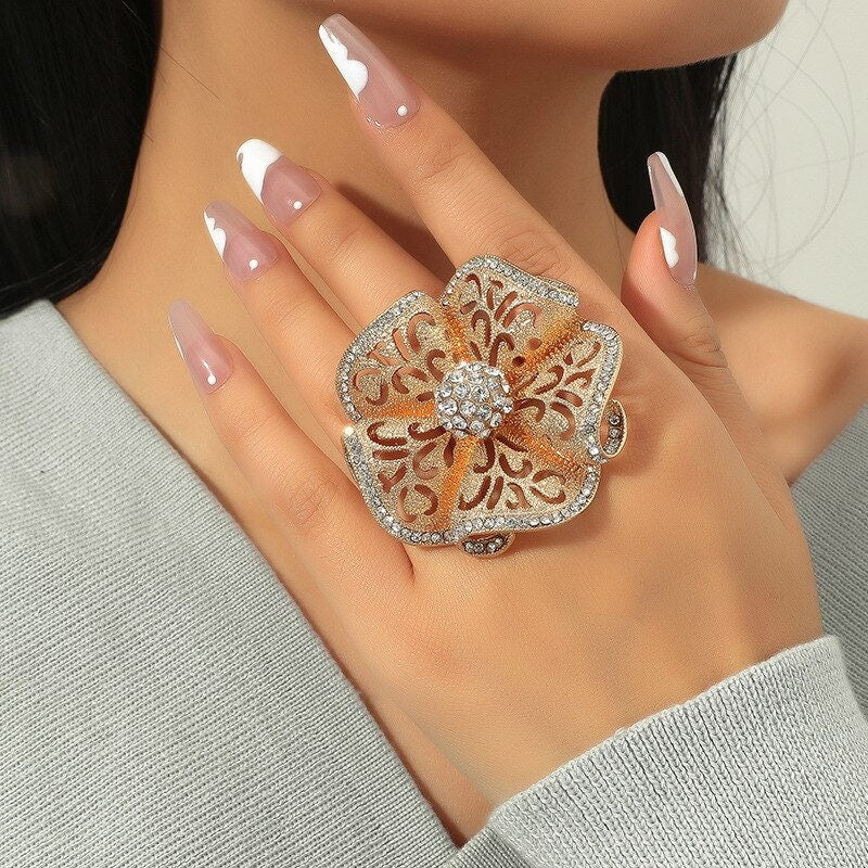 Boho Henna Big Flower Ring, Elegant Cubic Zirconia Flower Ring, 18K Gold Flower Ring, Luxury Henna Indian Jewelry for Women, Gift for Her