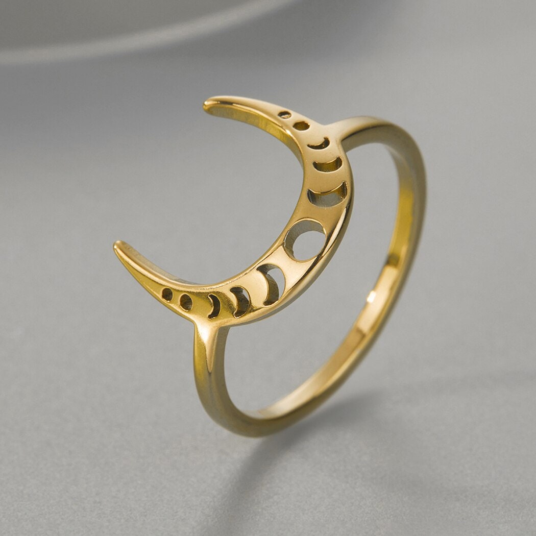Punk Moon Goddess Ring, Gold Moon Cycle Ring, 18K Gold Moon Ring, Gothic Hecate Greek Goddess Dainty Minimalist for Women, Gift for Her