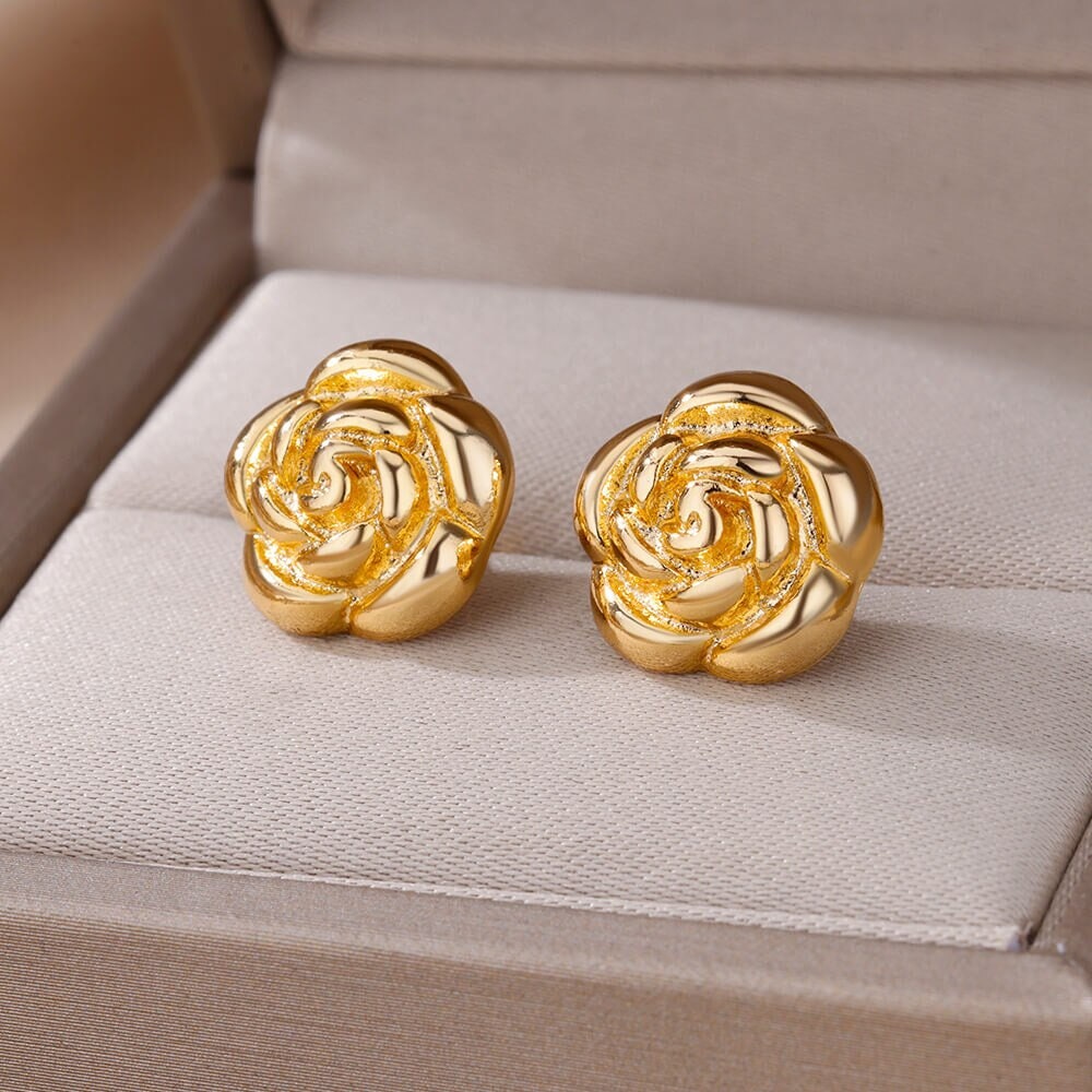 Boho Rose Stud Earrings, Gold Rose Earrings, 18K Gold Earrings, Flower Stud Earrings, Dainty Minimalist Floral for Women, Gift for Her