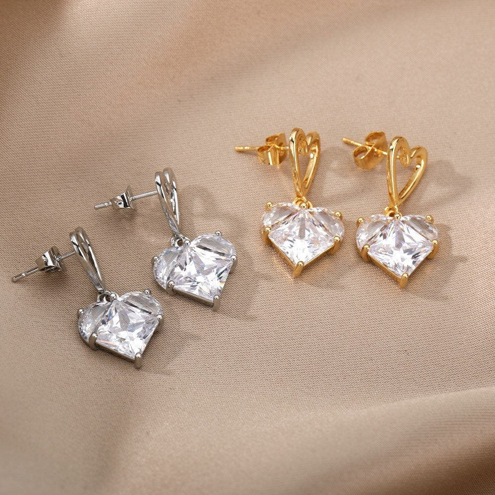 Boho Heart Cubic Zirconia Drop Earrings, Gold Heart Drop Earrings, 18K Gold Crystal Heart Earrings, Dainty Fashionable Earrings for Women