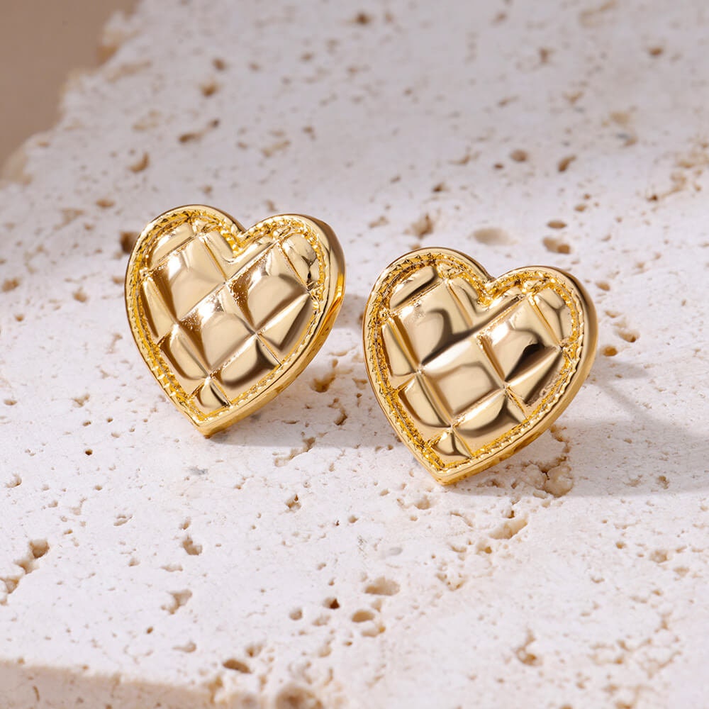 Punk Heart Stud Earrings, Gold Heart Earrings, 18K Gold Heart Studs, Boho Dainty Minimalist Heart Earrings for Women, Gift for Her