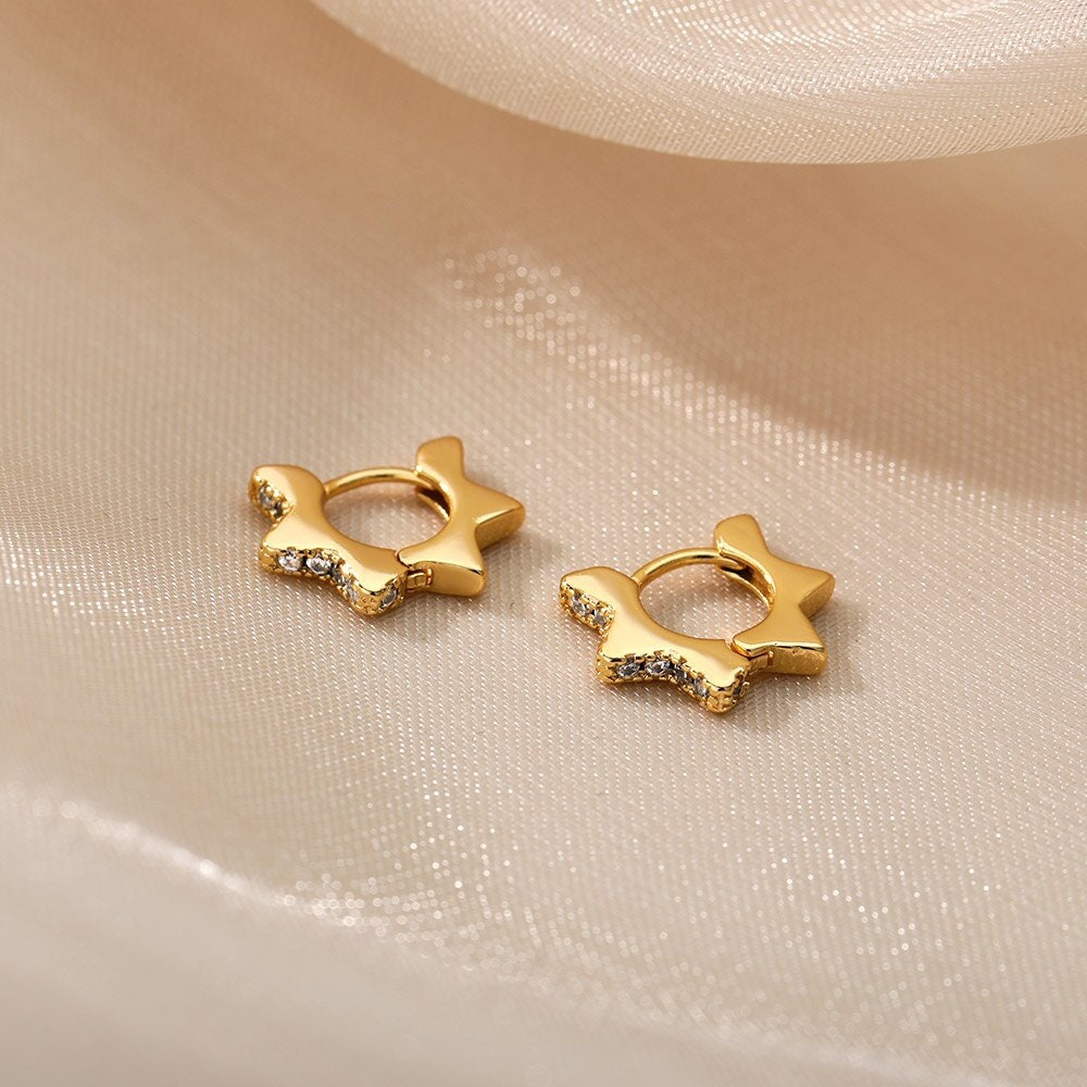 Punk Spiked Star Earrings, Gold Star Earrings, 18K Gold Spike Earrings, Cubic Zirconia Dainty Minimalist Earrings for Women, Gift for Her