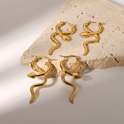 18K Gold Punk Snake Dangle Earrings, Gold Boho Snake Drop Earrings, Dainty Gothic Snake Earrings for Women, Minimalist Gift for Her