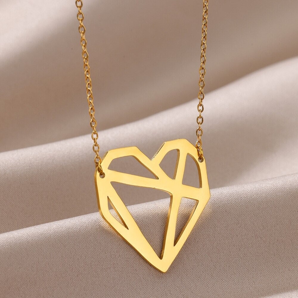 Boho Abstract Heart Pendant, Gold Organic Heart Necklace, 18K Gold, Dainty Minimalist Punk Artsy Drawing for Women, Gift for Her