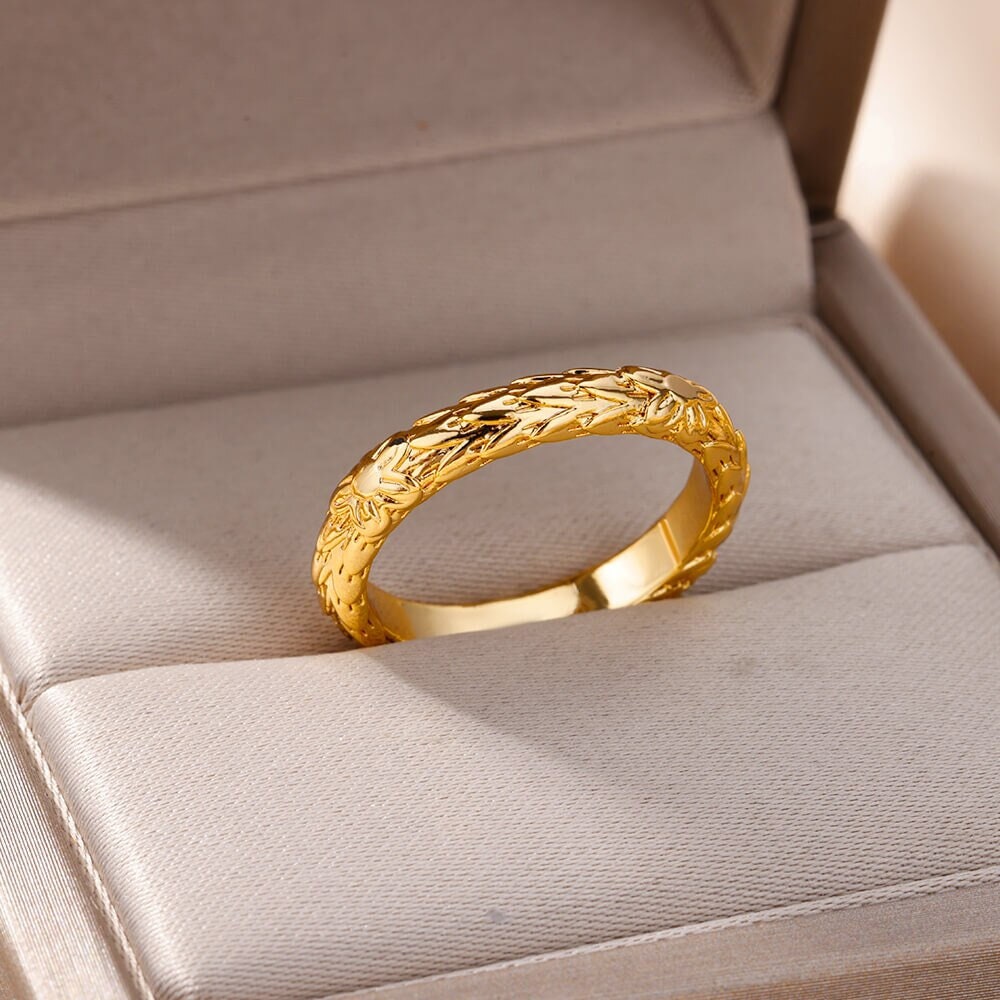 Boho Flower Lotus Texture Ring, Gold Flower Vines Ring, 18K Gold Flower Ring, Hippie Flower Dainty Minimalist Ring for Women, Gift for Her