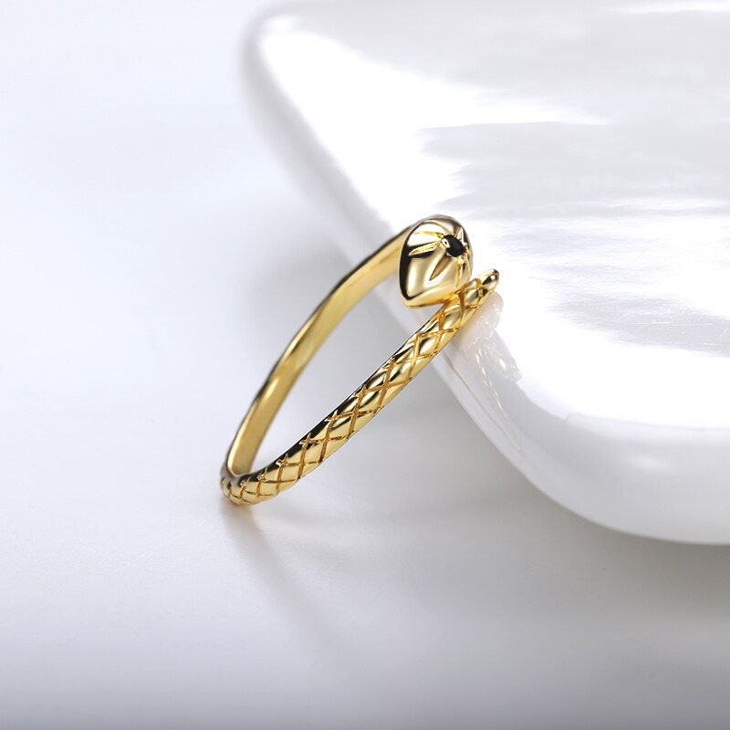 Punk 18K Gold Snake Ring, Gothic Crystal Snake Ring, Cubic Zirconia Dainty Minimalist Snake Ring for Women, Boho Punk, Gift for Her