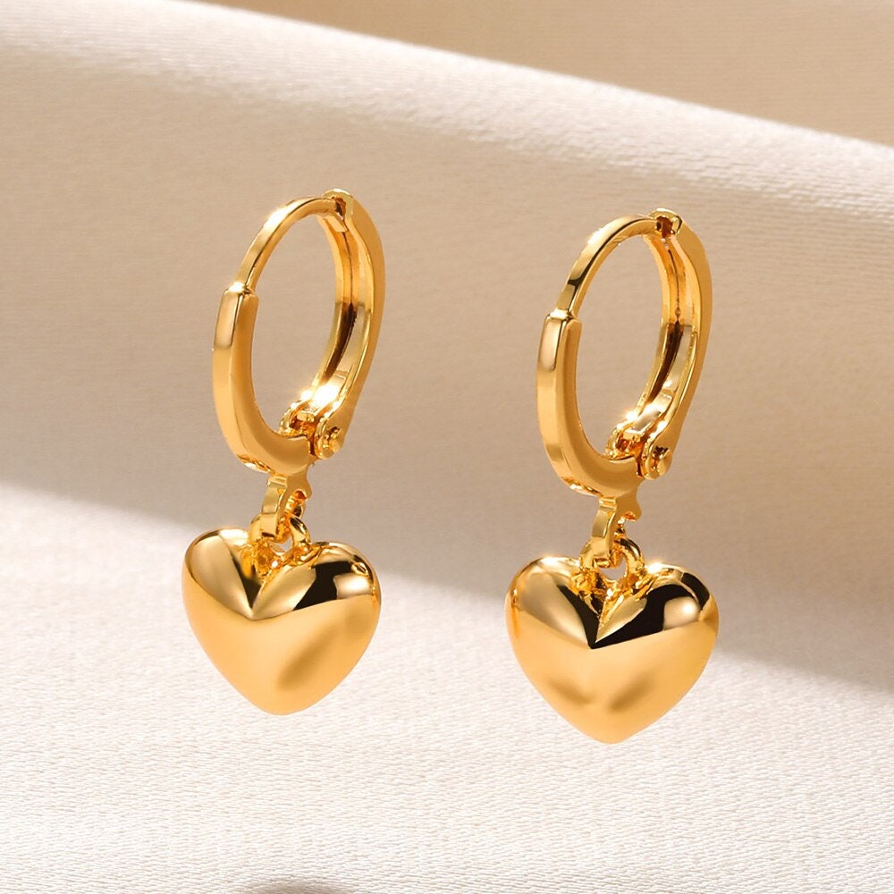 Boho 18K Gold Heart Hoop Earrings, Punk Gold Heart Dangle Earrings, Dainty Gold Heart Drop Earrings for Women, Minimalist, Gift for Her