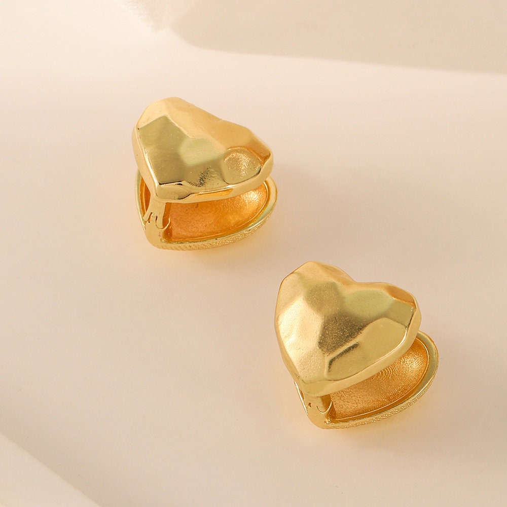 Punk Gold Heart Stud Earrings, 18K Gold Double Heart Earrings, Boho Dainty Minimalist Double Heart Earrings for Women, Gift for Her