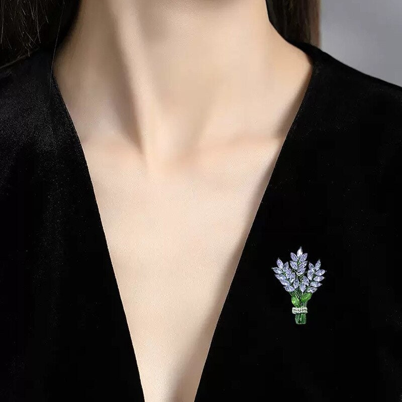 Boho Purple Lavender Brooch, Dainty Crystal Flower Brooch Pin, Romantic Floral Crystal Cubic Zirconia Pin for Women, Gift for Her