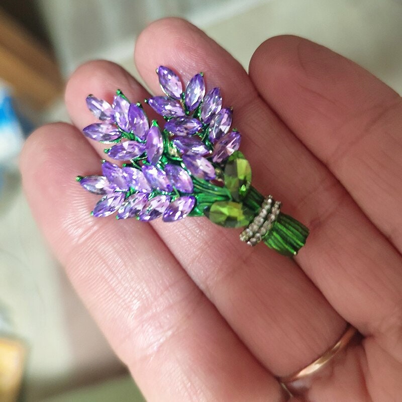 Boho Purple Lavender Brooch, Dainty Crystal Flower Brooch Pin, Romantic Floral Crystal Cubic Zirconia Pin for Women, Gift for Her