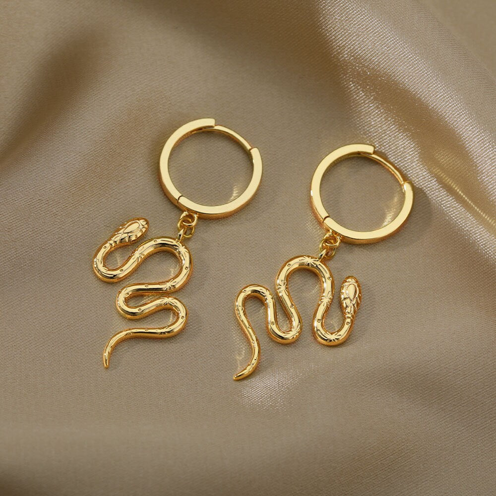Punk 18K Gold Snake Dangle Earrings, Boho Gold Snake Drop Hoop Earrings, Gothic Dainty Minimalist Snake Hoops for Women, Gift for Her