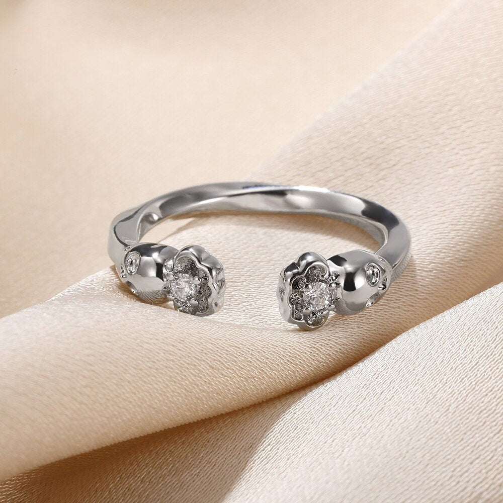 Punk Gold Skull Rose Ring, Gothic 18K Gold Skull Rose Ring, Boho Dainty Minimalist Adjustable Cubic Zirconia Ring for Women, Gift for Her